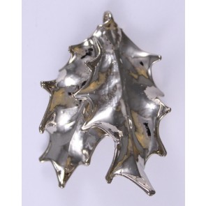 Holly Leaf Ornament in Platinum